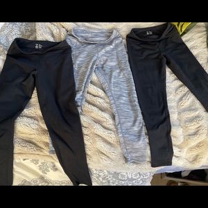 Like new. Lot of 3 Z by Zella girls 8/10